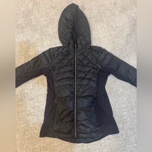 Lululemon Athletica Black Puffer Jacket Quilted Design Lightweight